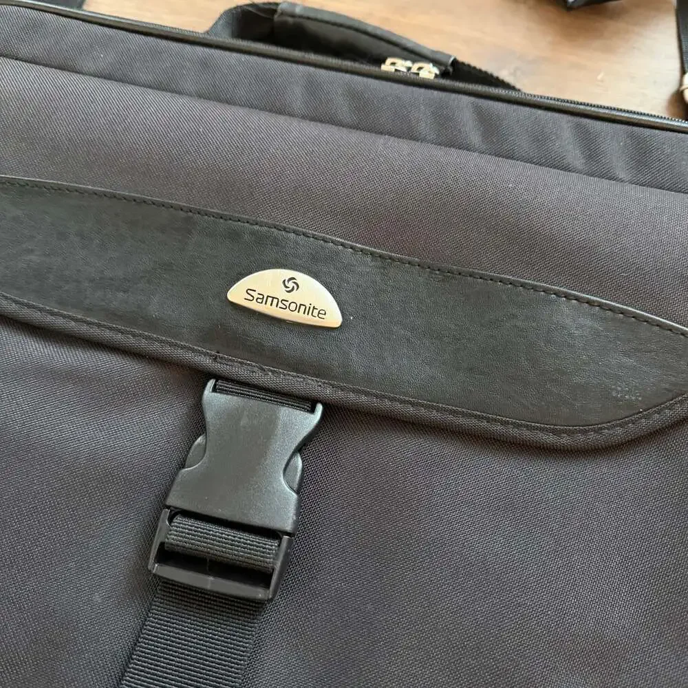 Samsonite Black Nylon Laptop Briefcase Business Travel Messenger Bag